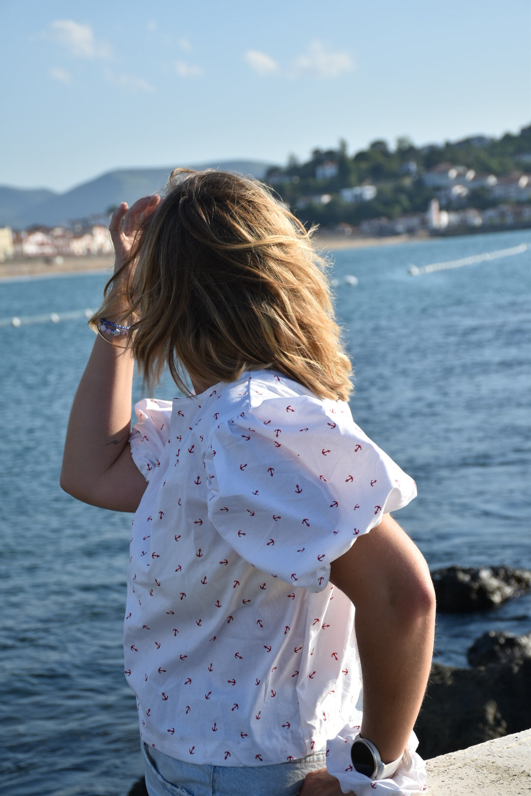 Blouse blanche & ancre marine