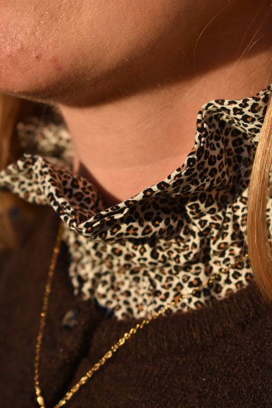 Col victorien léopard