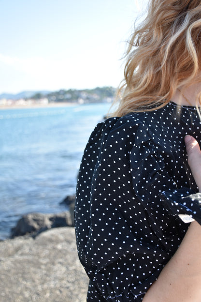 Blouse noire à pois