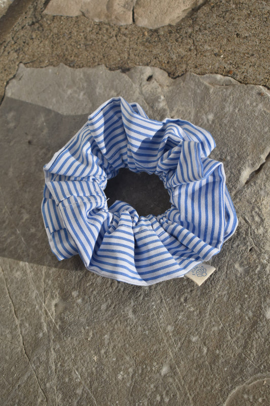 Chouchou froufrou rayures bleues upcyclé