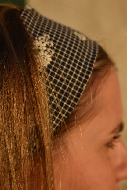 Bandeau carreaux broderie