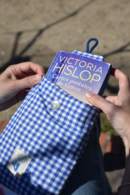 Pochette de livres vichy bleu