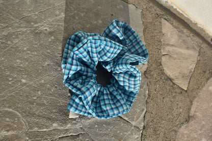 Chouchou froufrou vichy tout bleu upcyclé - modèle unique