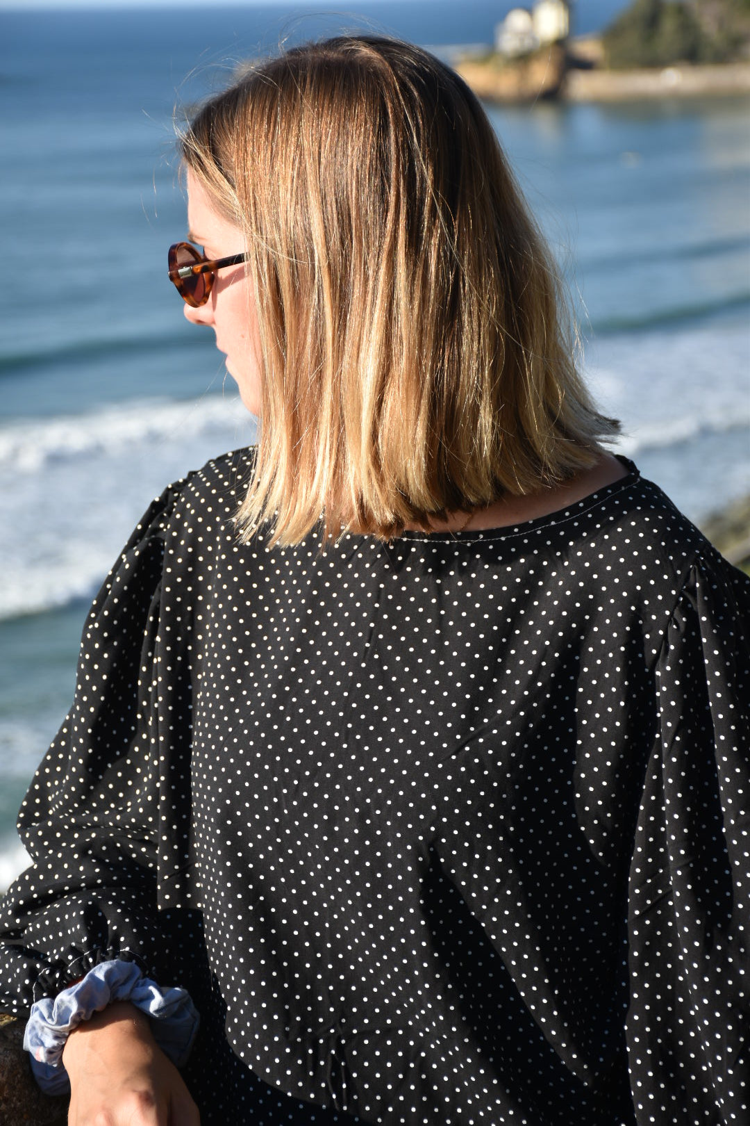 Blouse noire à pois blanc - Modèle unique
